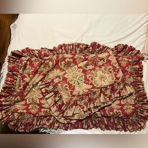 Ralph Lauren Euro Floral 
2 Pillow Shams